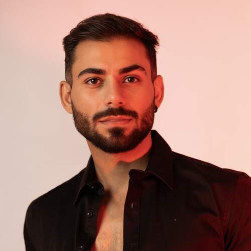 Profile Image of Rothbeck based Arabic Male escort Pasha.